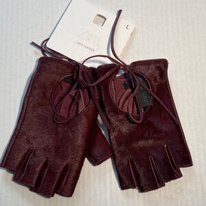 Zara Leather Fingerless Driving Gloves in Oxblood